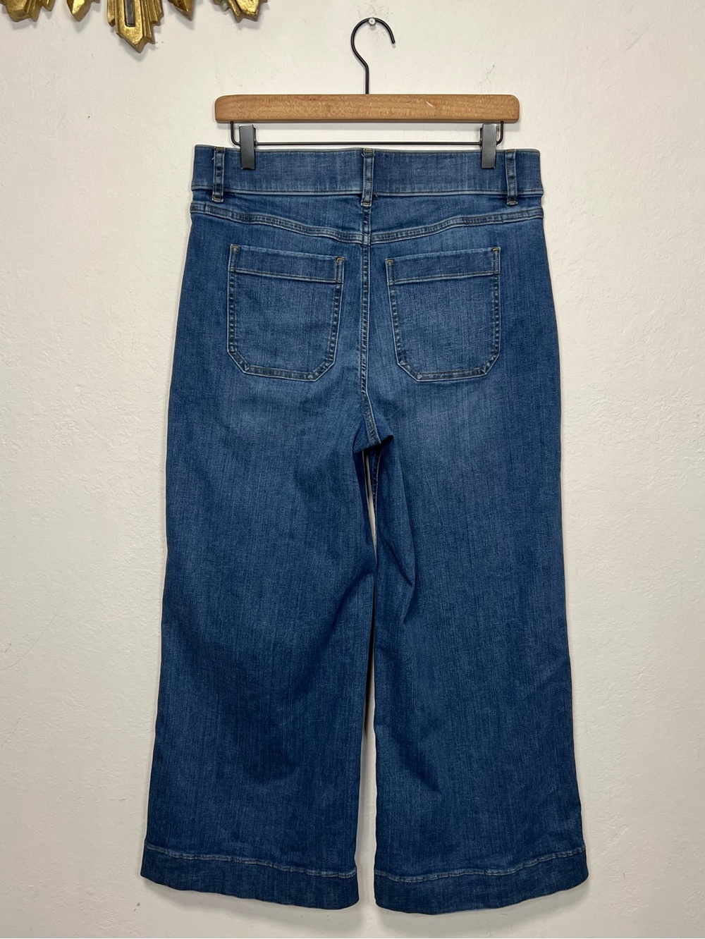SPANX SPANXshape EveryWear Cropped Wide Leg Jeans - Picture 15 of 16